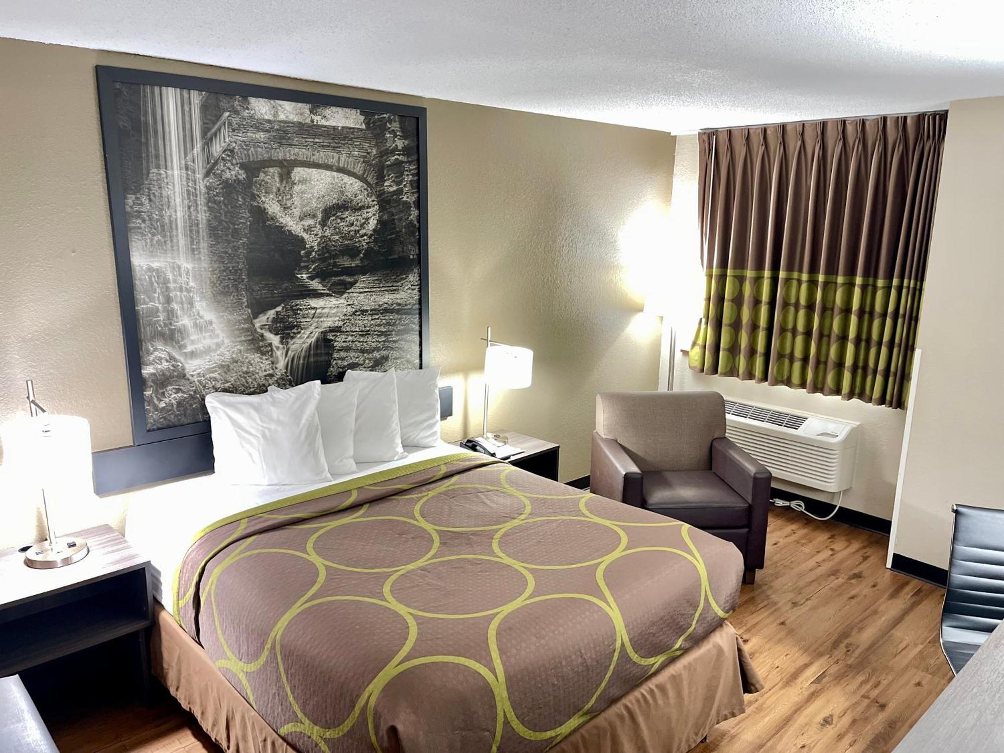 Super 8 By Wyndham Ithaca Hotel Buitenkant foto